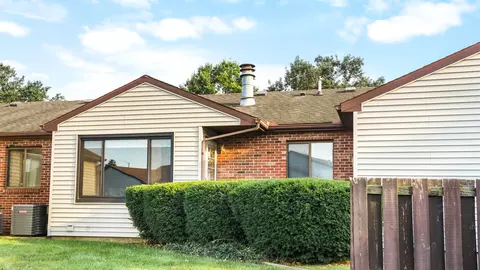 904 Pomona Dr #904, Champaign, IL 61822