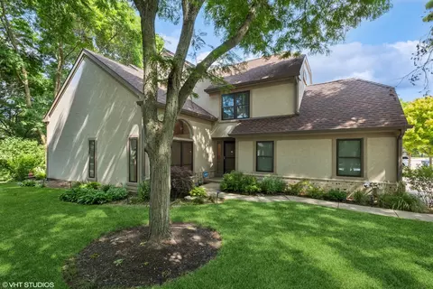 100 N Summit Dr, Schaumburg, IL 60194