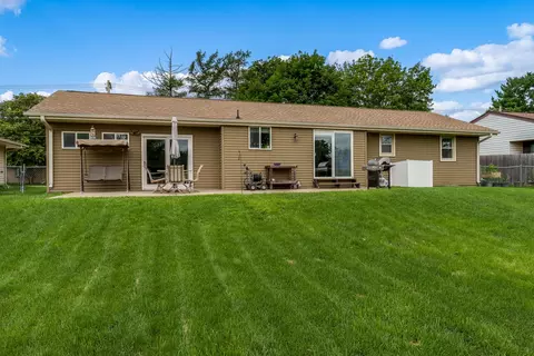 1136 Jackson St, Pecatonica, IL 61063 photo 8