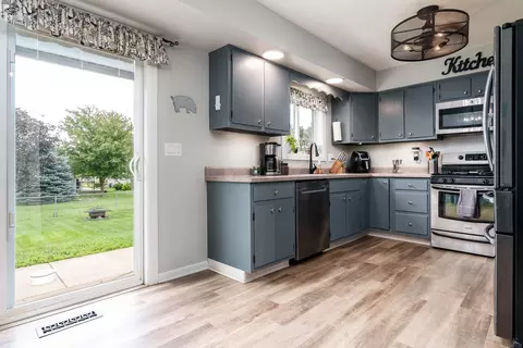 1136 Jackson St, Pecatonica, IL 61063 photo 18