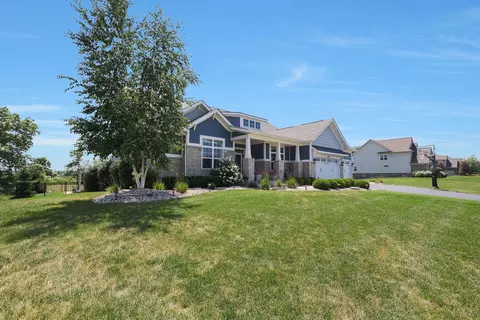 875 Reserve Dr, Saint Charles, IL 60175