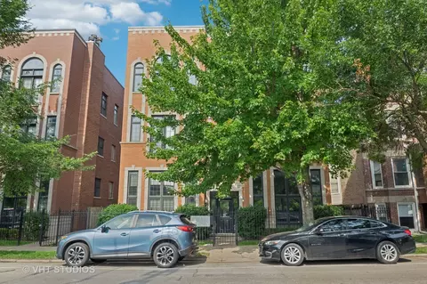 3242 N California Ave #1S, Chicago, IL 60618