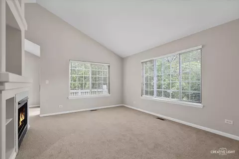 Living - 2321 Twilight Dr, Aurora, IL 60503 photo 4 of 6