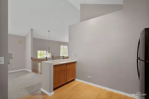 Entry Way - 2321 Twilight Dr, Aurora, IL 60503 photo 1 of 2