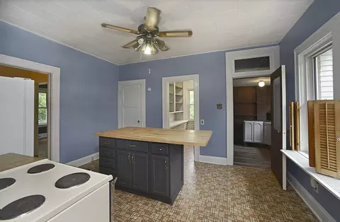 Kitchen - 2721 6th St, Peru, IL 61354 photo 1 of 3