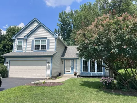 716 Darnell Ln, Gurnee, IL 60031