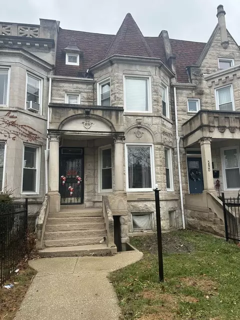 5822 W Washington Blvd, Chicago, IL 60644
