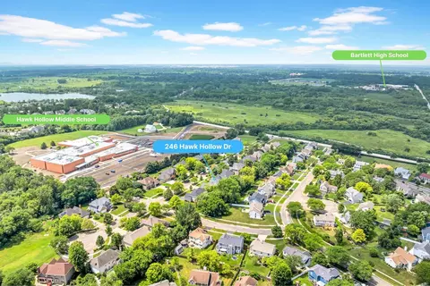View/Area - 246 Hawk Hollow Dr, Bartlett, IL 60103 photo 3 of 4