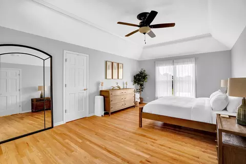 Bedroom - 246 Hawk Hollow Dr, Bartlett, IL 60103 photo 1 of 2