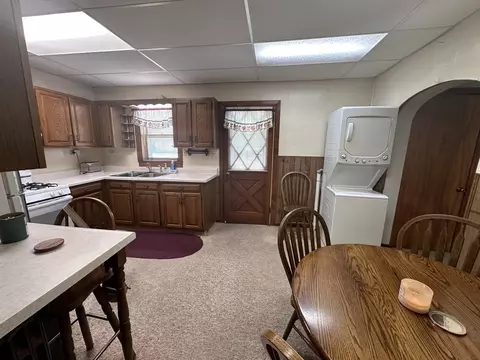 2027 10th St, Peru, IL 61354 photo 3