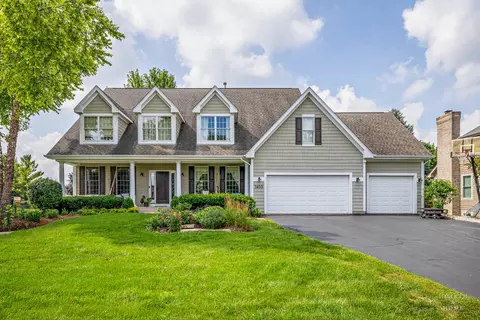 1403 Stag Trl, Cary, IL 60013