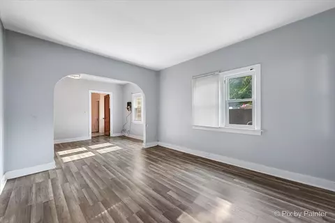 Living - 633 Slade Ave, Elgin, IL 60120 photo 3 of 4