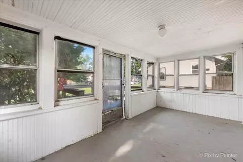 Exterior - 633 Slade Ave, Elgin, IL 60120 photo 1 of 6