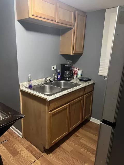 Kitchen - 7446 W 64th St, Summit, IL 60501 photo 6 of 8