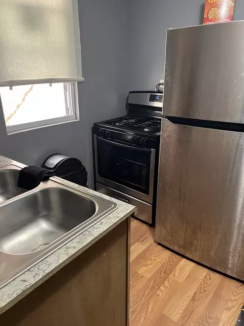 Kitchen - 7446 W 64th St, Summit, IL 60501 photo 5 of 8
