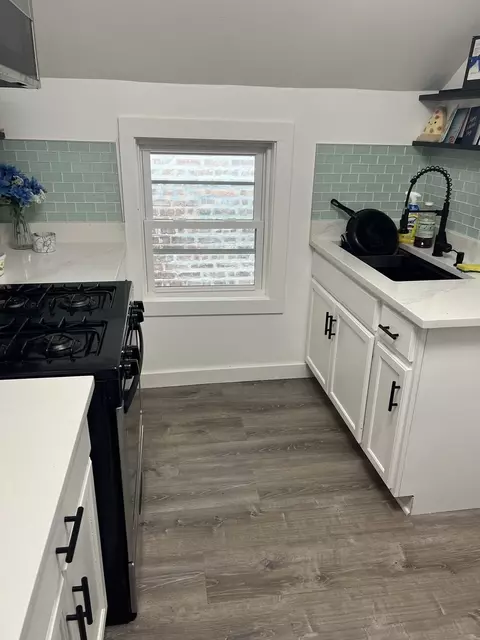 Kitchen - 7446 W 64th St, Summit, IL 60501 photo 3 of 8
