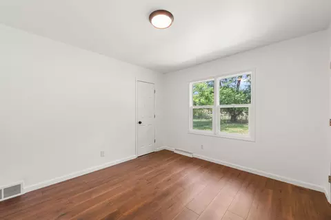 Bedroom - 1063 S 8th Ave, Kankakee, IL 60901 photo 1 of 3
