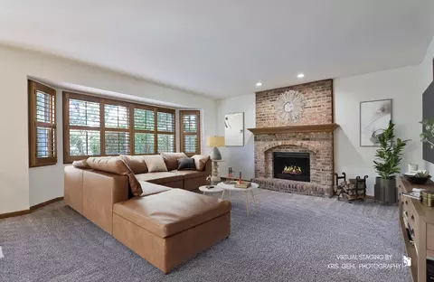 335 Pinecrest Ct, Aurora, IL 60502 photo 11
