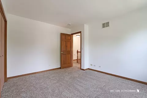 335 Pinecrest Ct, Aurora, IL 60502 photo 31