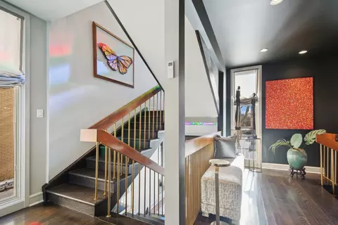 1150 E 49th St, Chicago, IL 60615 photo 14