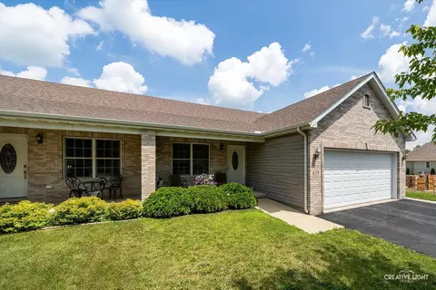 619 Charlotte St, Sandwich, IL 60548