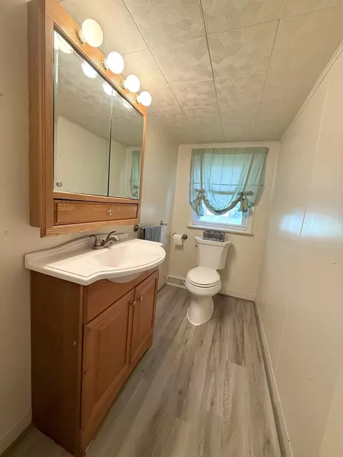 207 E Clinton St, Fithian, IL 61844 photo 18