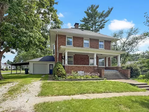 207 E Clinton St, Fithian, IL 61844
