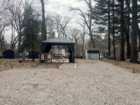 7-155 Woodhaven Lks, Sublette, IL 61367