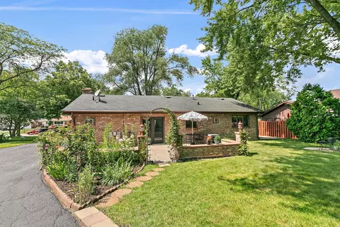 385 Illinois Blvd, Hoffman Estates, IL 60169 photo 22