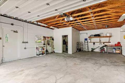 385 Illinois Blvd, Hoffman Estates, IL 60169 photo 27