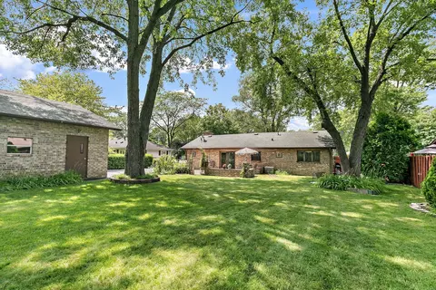 385 Illinois Blvd, Hoffman Estates, IL 60169 photo 24