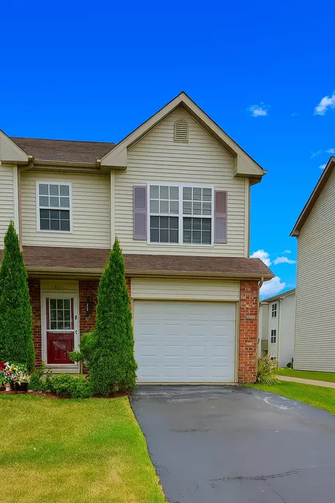 611 Southtowne Dr #14, Belvidere, IL 61008
