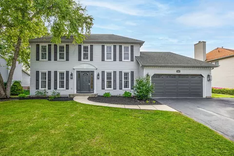 560 Boardman Cir, Bolingbrook, IL 60440