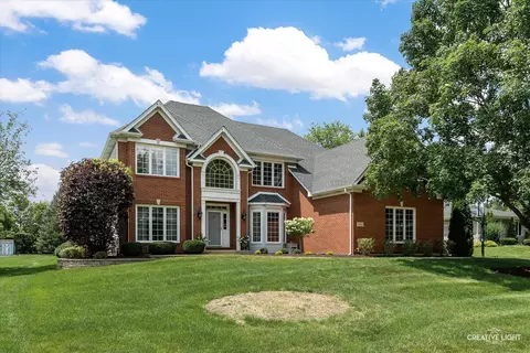 868 Braintree Ln, Bartlett, IL 60103