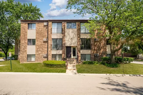 192 Dunteman Dr #202, Glendale Heights, IL 60139