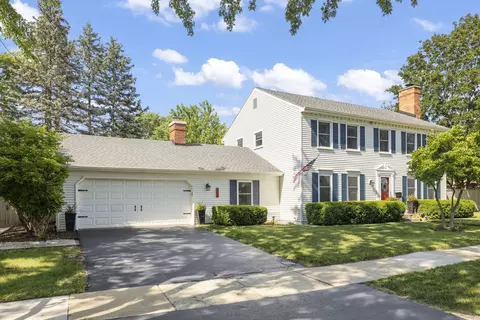541 Burning Tree Ln, Naperville, IL 60563 photo 2