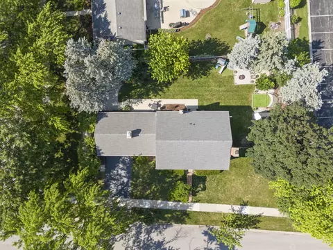 541 Burning Tree Ln, Naperville, IL 60563 photo 30