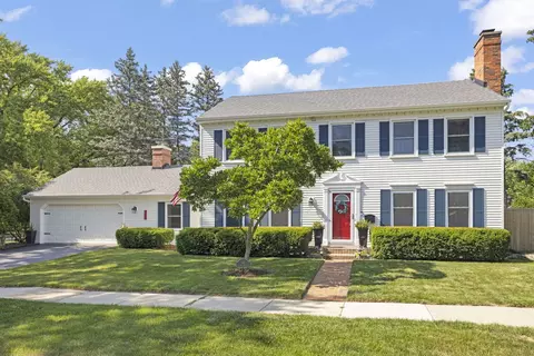 541 Burning Tree Ln, Naperville, IL 60563
