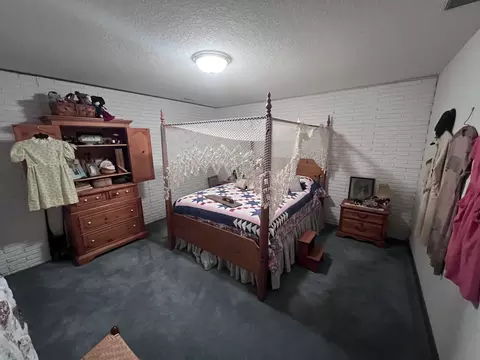 Bedroom - 709 Milnes Dr #0, Morrison, IL 61270 photo 2 of 2