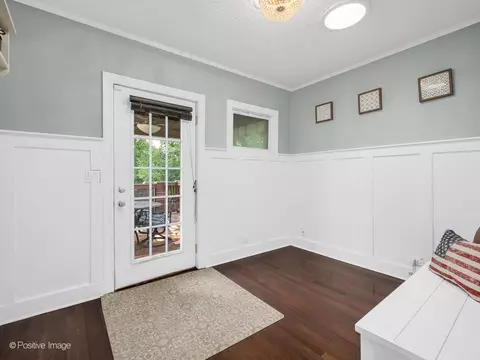 Entry Way - 115 S Pick Ave, Elmhurst, IL 60126 photo 1 of 1