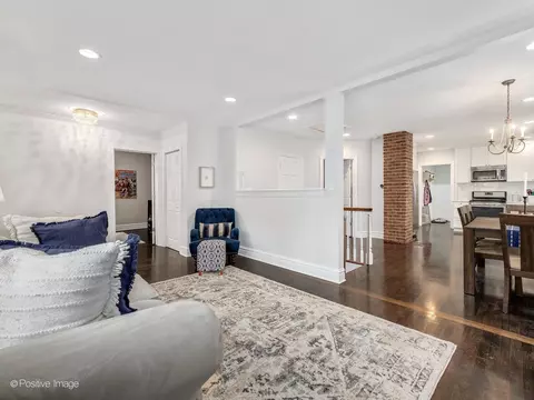 Living - 115 S Pick Ave, Elmhurst, IL 60126 photo 4 of 6