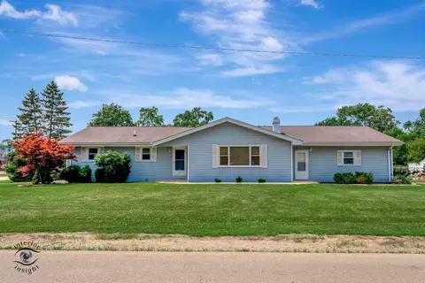 931 S Prairie Rd, New Lenox, IL 60451