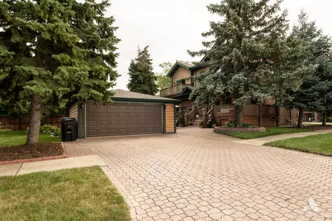 7801 S Thomas Ave, Bridgeview, IL 60455 photo 4