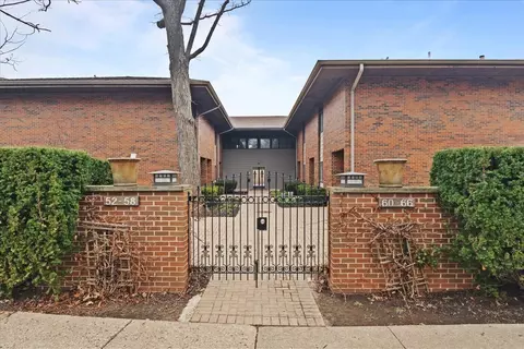 62 E Center Ave, Lake Bluff, IL 60044