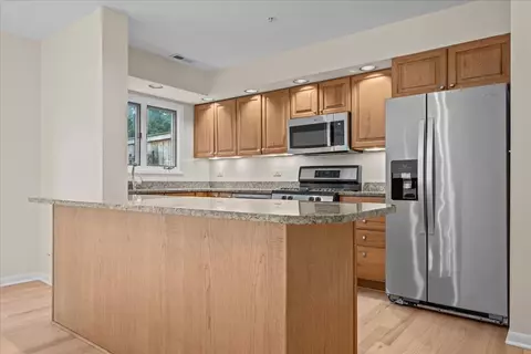 62 E Center Ave, Lake Bluff, IL 60044 photo 5