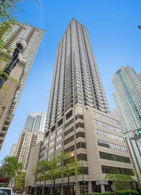 30 E Huron St #3901, Chicago, IL 60611 photo 1
