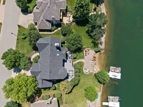 View/Area - 13218 Lakepoint Dr, Plainfield, IL 60585 photo 3 of 8