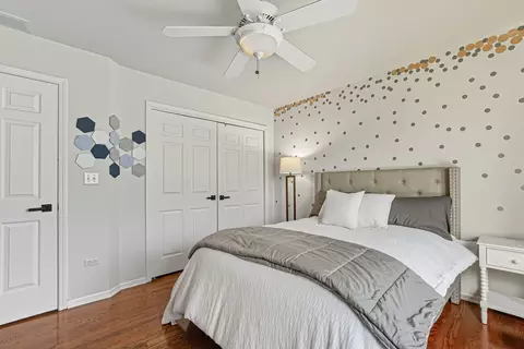 Bedroom - 13218 Lakepoint Dr, Plainfield, IL 60585 photo 4 of 9