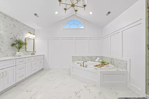 Bath - 13218 Lakepoint Dr, Plainfield, IL 60585 photo 1 of 14