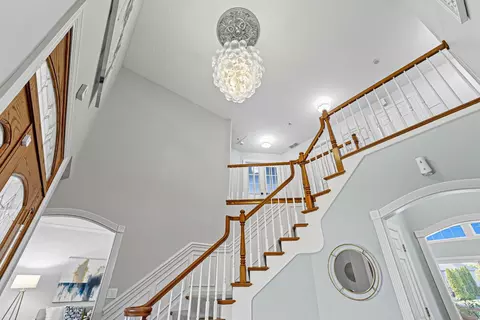 Entry Way - 13218 Lakepoint Dr, Plainfield, IL 60585 photo 1 of 2